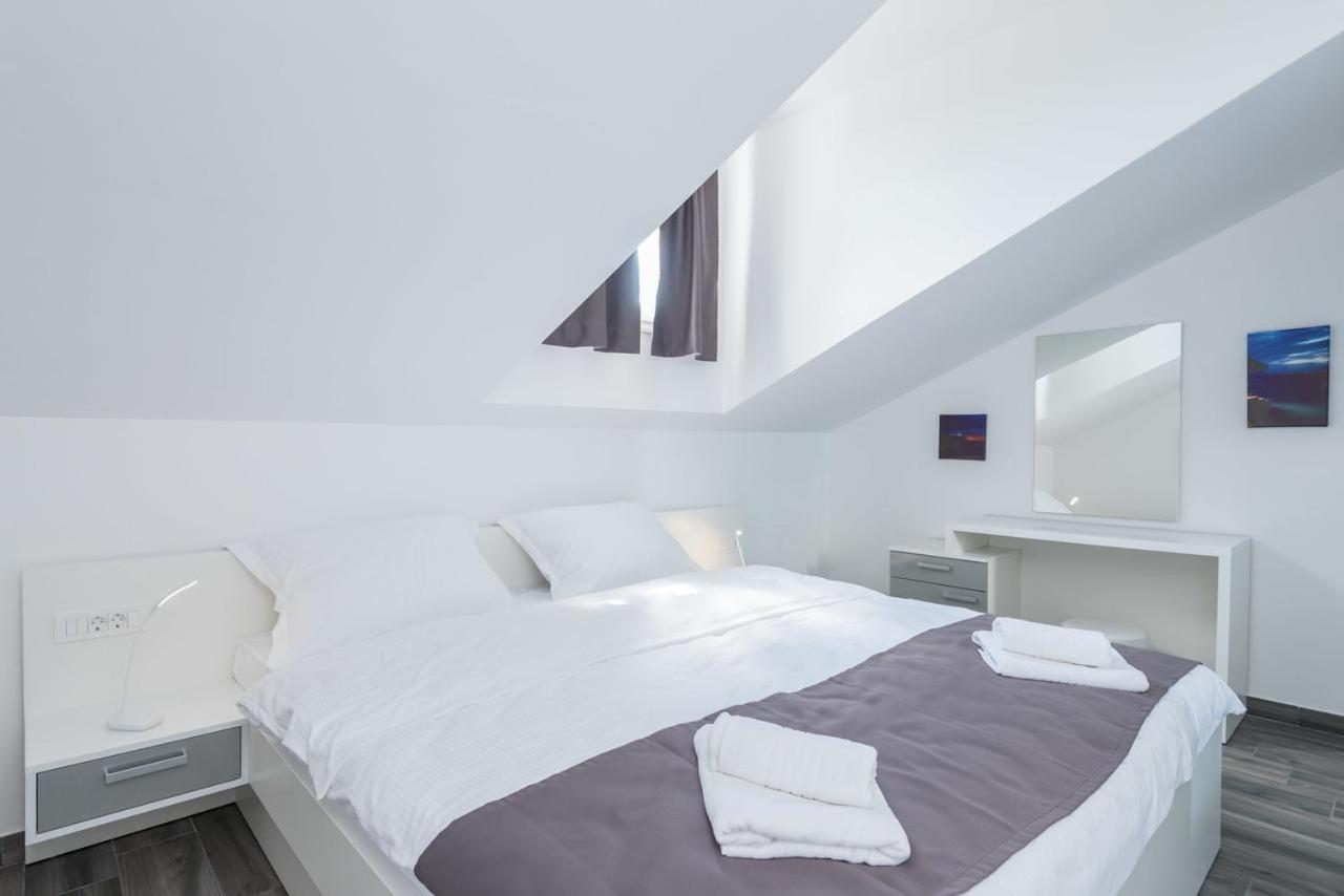 Apartments Poseidon Sreser Extérieur photo